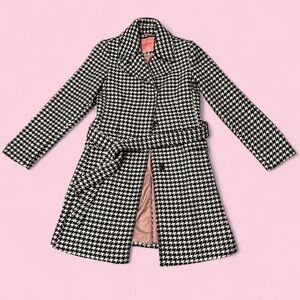 LIKE NEW!!! Kate Spade Black and White Houndstooth Trench Coat